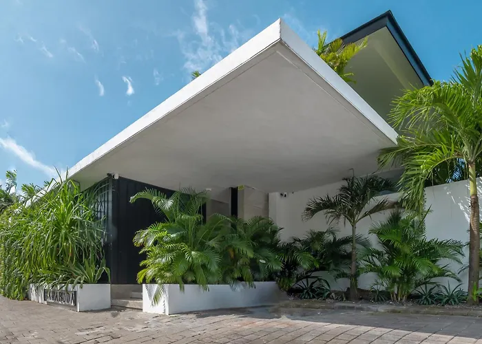 Barabuda - Impressive 6-bedroom With Jacuzzi And Slide! Villa *