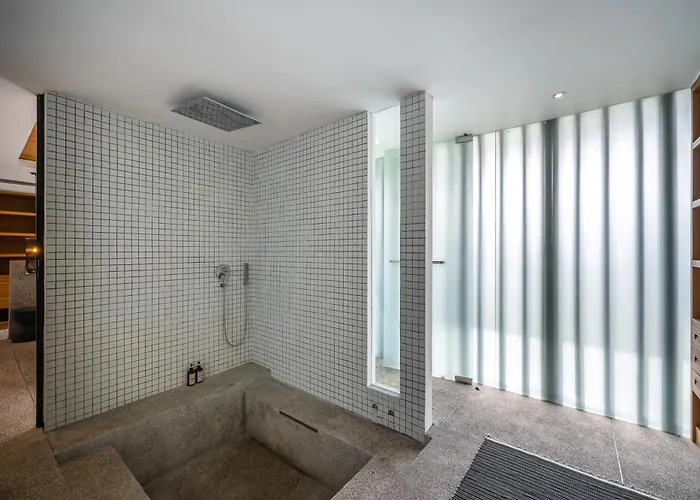 Villa Barabuda - Impressive 6-bedroom With Jacuzzi And Slide!
