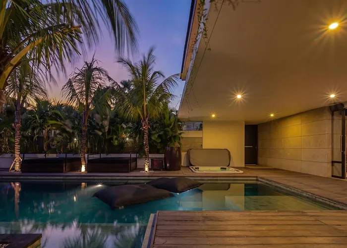 Barabuda - Impressive 6-bedroom With Jacuzzi And Slide! *