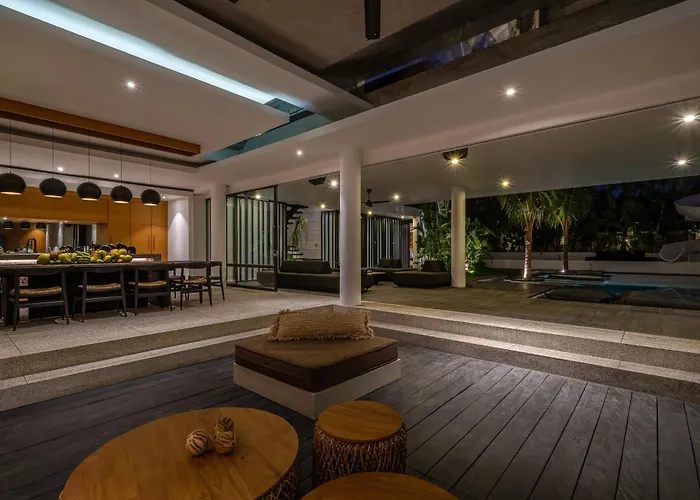 Villa Barabuda - Impressive 6-bedroom With Jacuzzi And Slide!