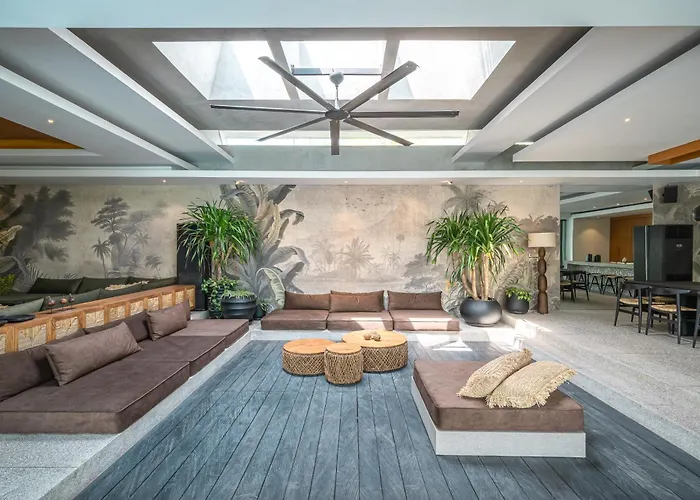 Villa Barabuda - Impressive 6-bedroom With Jacuzzi And Slide! Canggu (Bali)